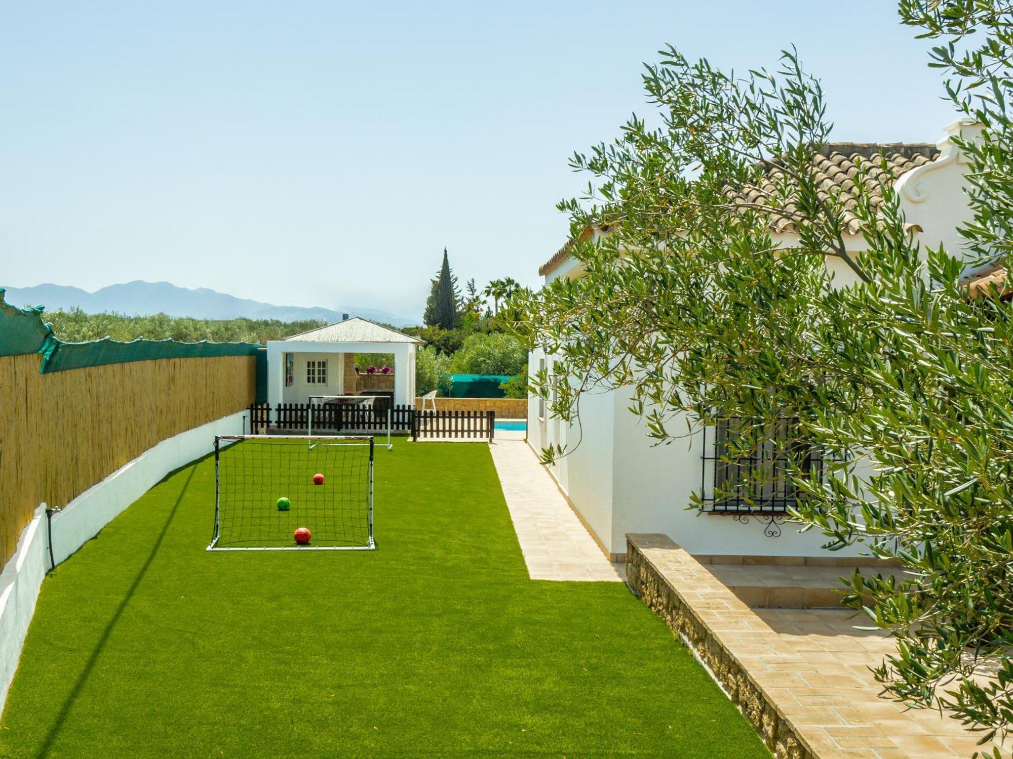 Cubo'S La Luz Del Valle Rural House Альхаурин-эль-Гранде Экстерьер фото